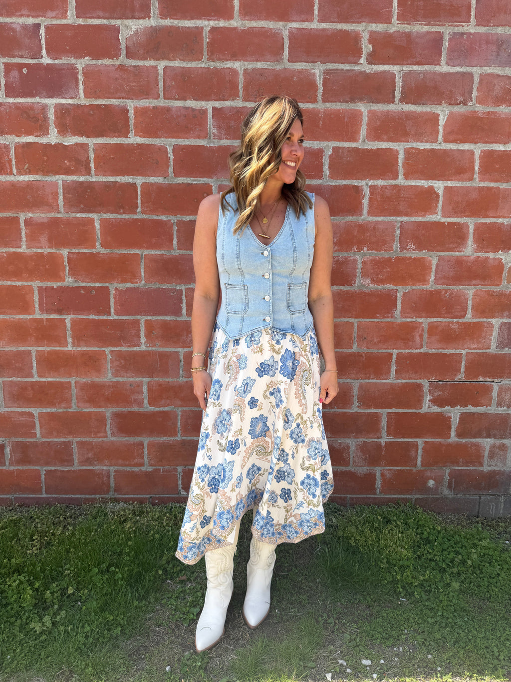 Soft Denim Vest - Light Wash