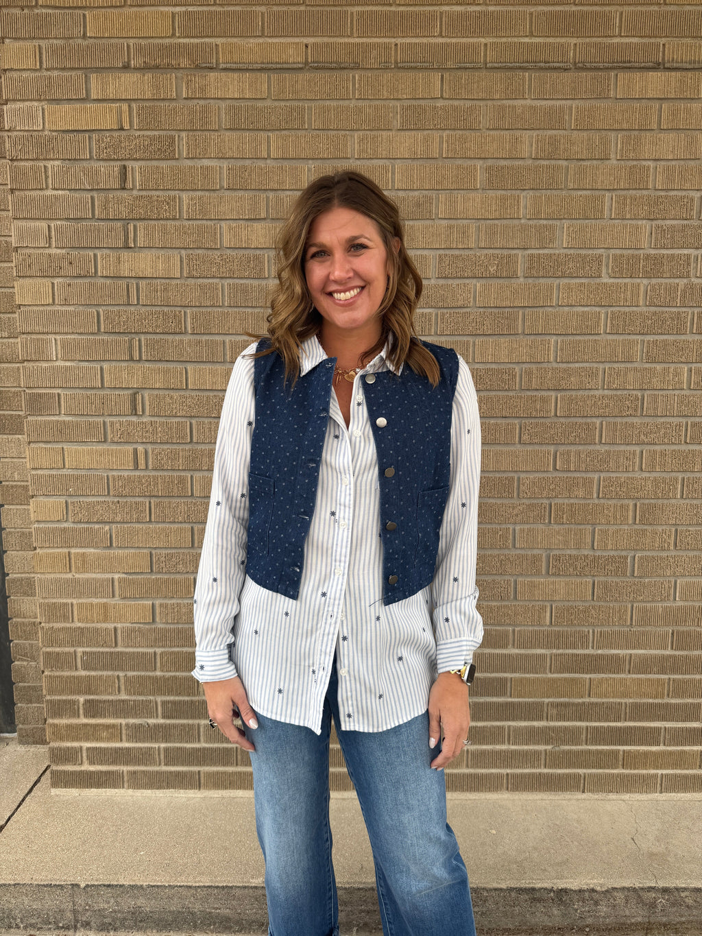 Cropped Polka Dot Denim Vest - Dark Wash